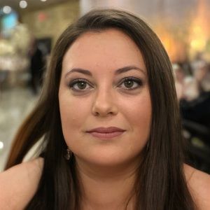 Meet your Posher, Elizabeth